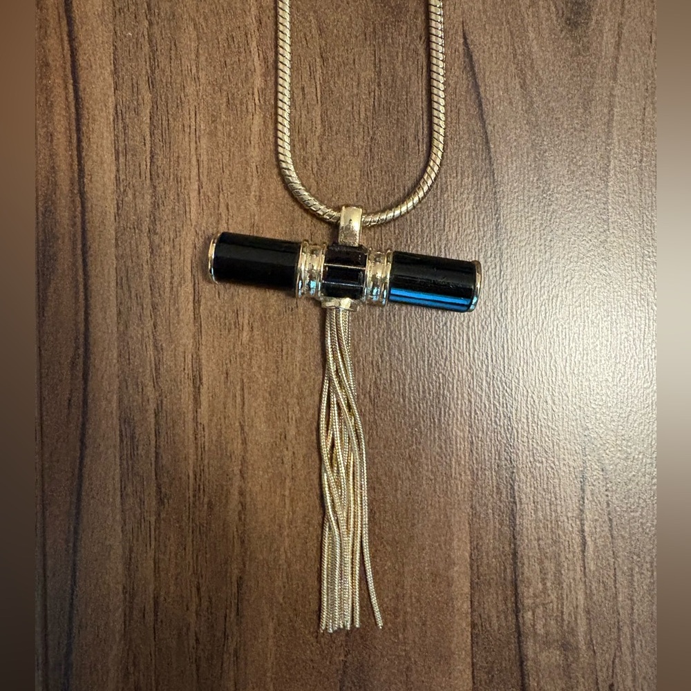 Banana Republic Gold and Black Pendant Necklace
